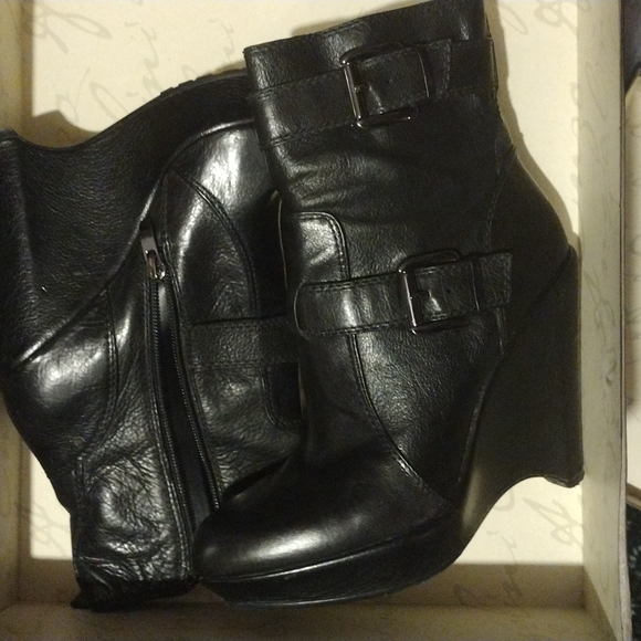 Cute heels - Picture 2 of 3